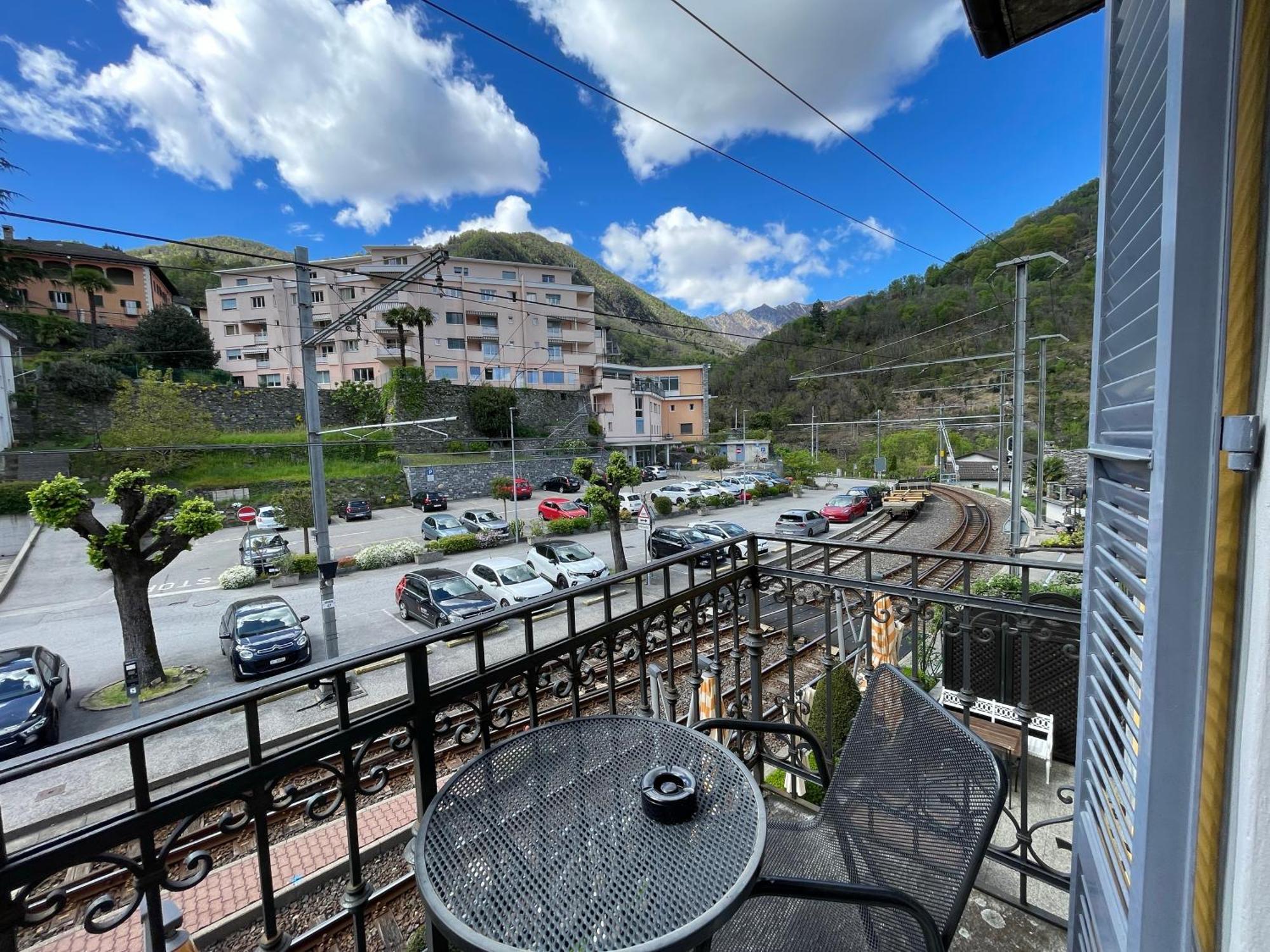 Ristorante Della Stazione Da Yanelo Acomodação com café da manhã Intragna Exterior foto